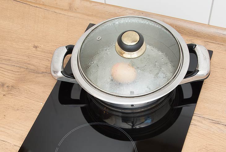 ein Ei kocht energiesparend